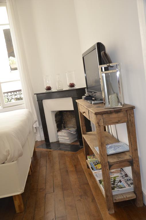 La Cour Du 5Eme - Chambre D'Hotes Paříž Pokoj fotografie