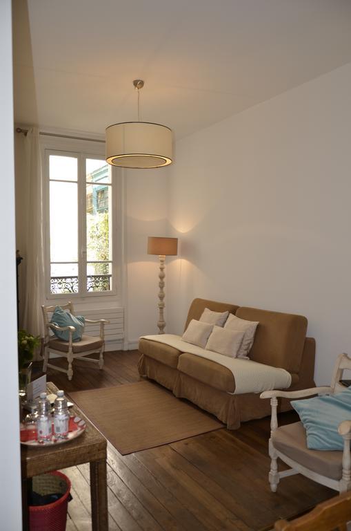 La Cour Du 5Eme - Chambre D'Hotes Paříž Pokoj fotografie